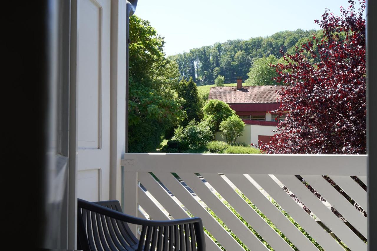 Gaestehaus Am Wasserschloss & Restaurant Wasserschloss Inzlingen ภายนอก รูปภาพ