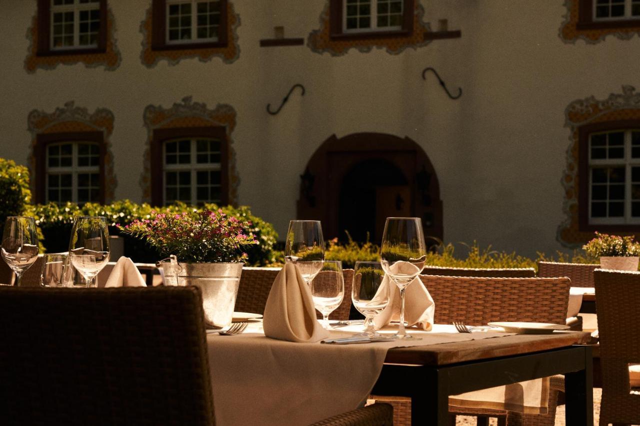 Gaestehaus Am Wasserschloss & Restaurant Wasserschloss Inzlingen ภายนอก รูปภาพ