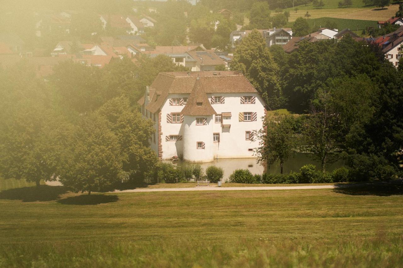 Gaestehaus Am Wasserschloss & Restaurant Wasserschloss Inzlingen ภายนอก รูปภาพ